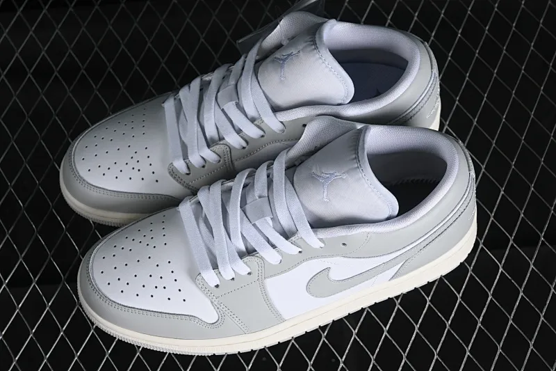 All categories Air Jordan Jordan series basketball shoes Air Jordan 1 Low Air Jordan 1 Low AJ1 Joe 1 white gray low-top cultural basketball shoes DC0774-103